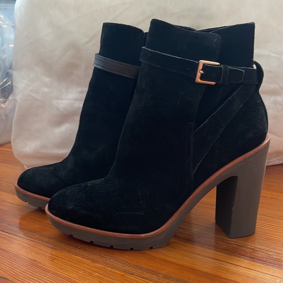 Kate Spade Black Velvet Ankle Booties.- Never Worn - Size 9.5 - Picture 1 of 10